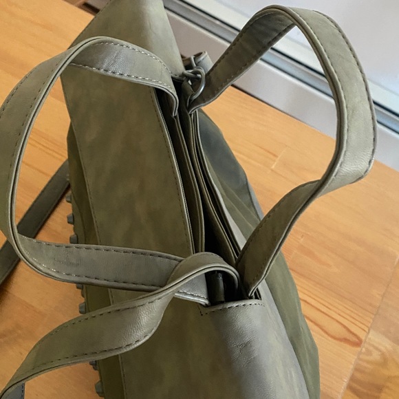 Kwani studded bag - Picture 3 of 7